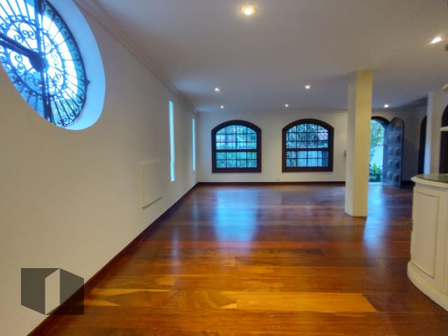Casa Padrão no Jardim Botânico - Foto 1