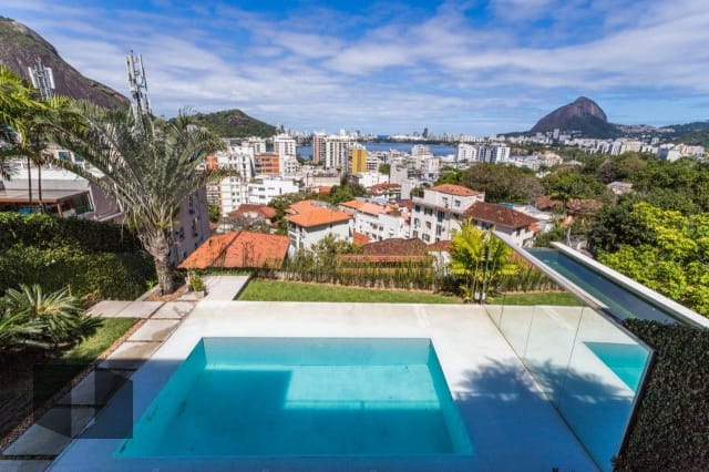 Casa Padrão no Jardim Botânico - Foto 1
