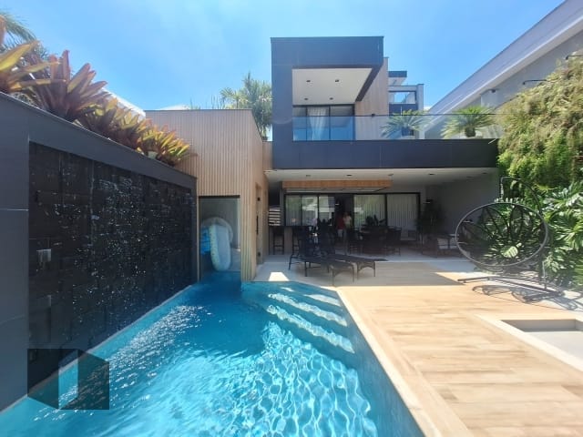 Casa Padrão no Recreio dos Bandeirantes - Foto 1