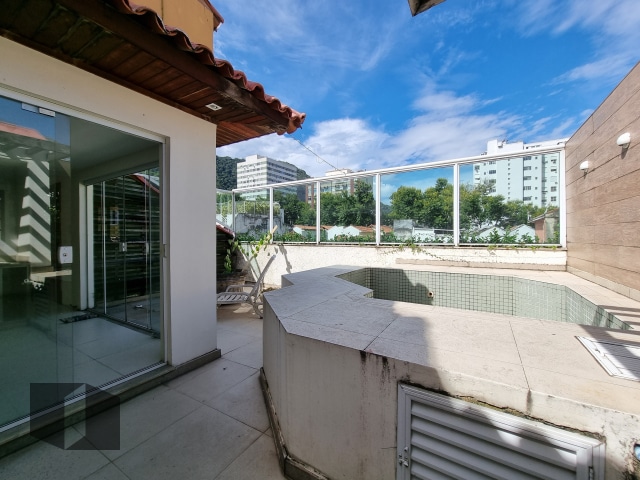 Casa Padrão no Humaitá - Foto 1