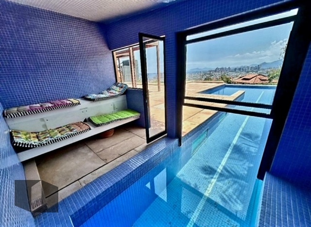 Casa Padrão no Joá - Foto 1