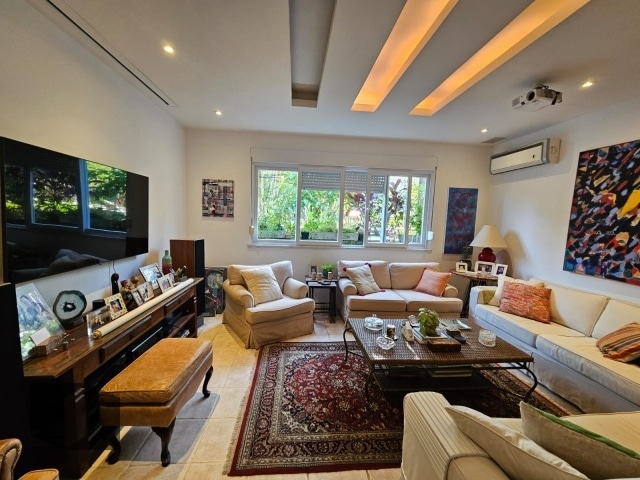 Casa Padrão no Jardim Botânico - Foto 1