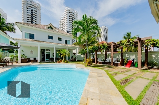 Casa Padrão na Barra da Tijuca - Foto 1