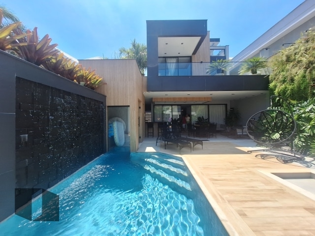 Casa Padrão no Recreio dos Bandeirantes - Foto 1