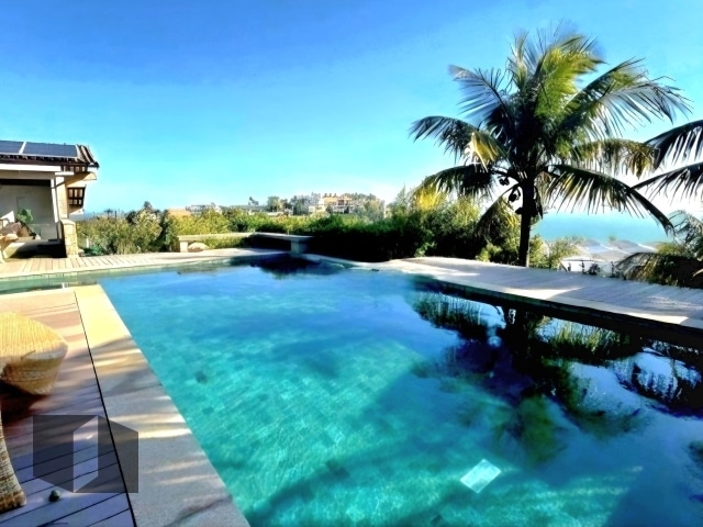 Casa Padrão no Joá - Foto 1