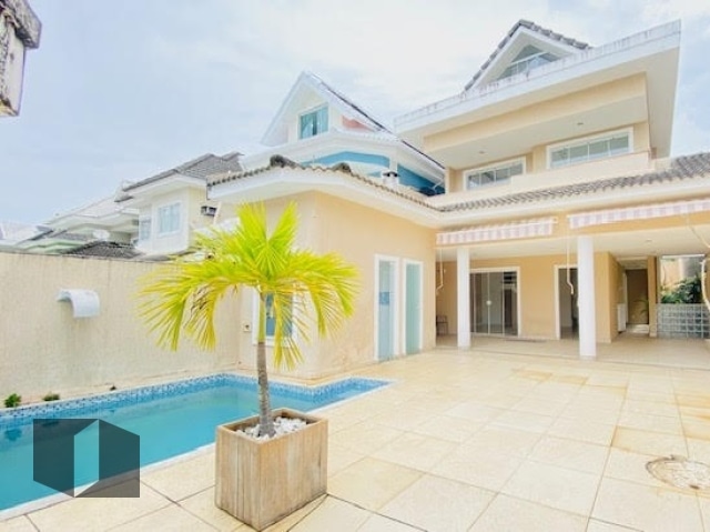 Casa Padrão no Recreio dos Bandeirantes - Foto 1