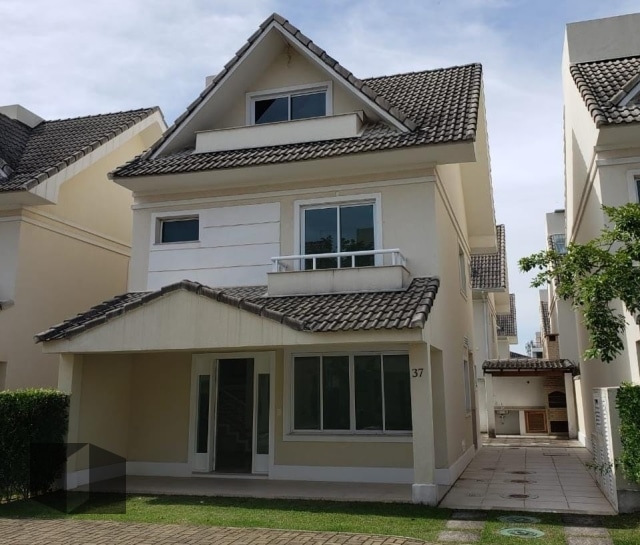 Casa Padrão no Recreio dos Bandeirantes - Foto 1