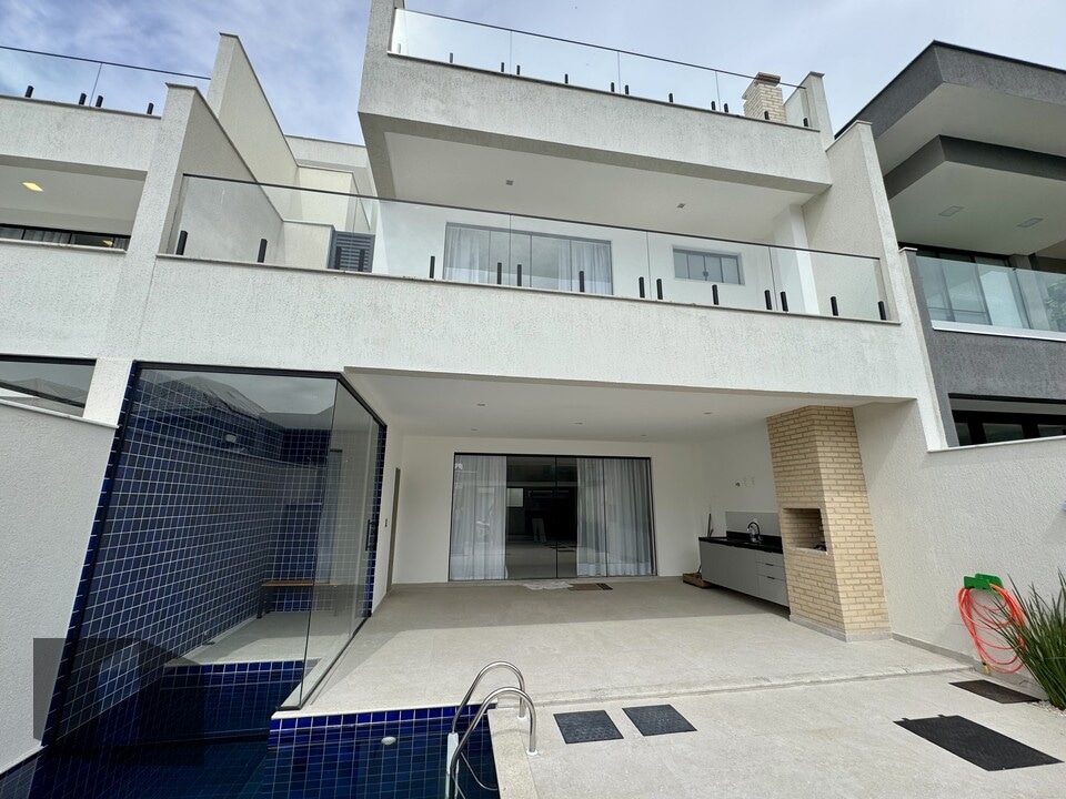 Casa Padrão no Recreio dos Bandeirantes - Foto 1