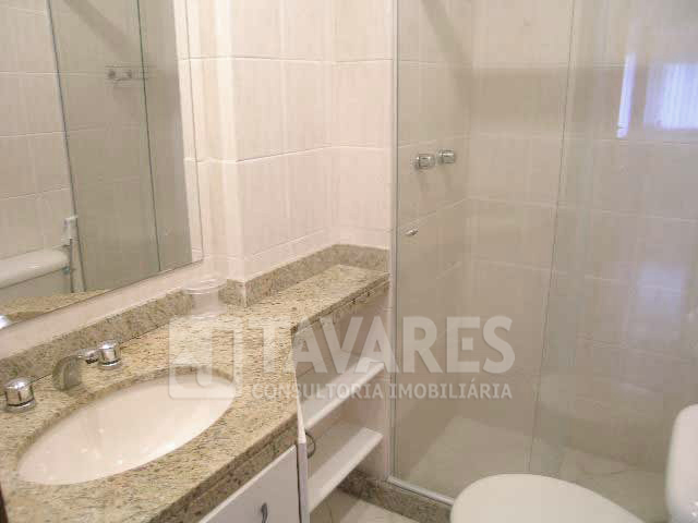 Apartamento para alugar com 2 quartos, 81m² - Foto 13