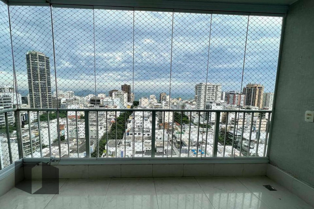 Apartamento para alugar com 4 quartos, 130m² - Foto 1