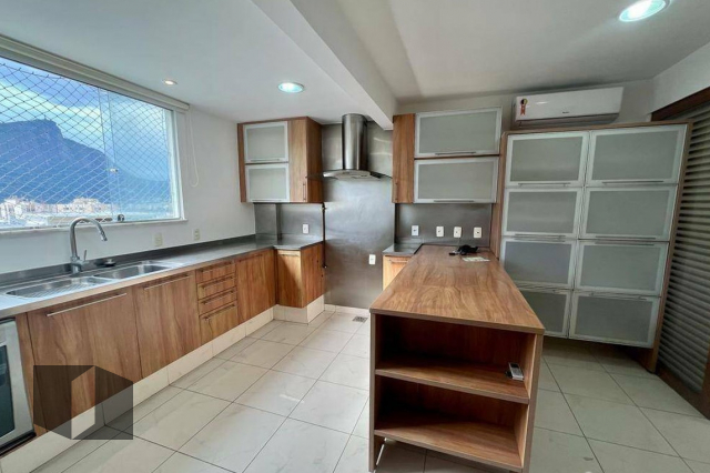 Apartamento para alugar com 4 quartos, 130m² - Foto 6