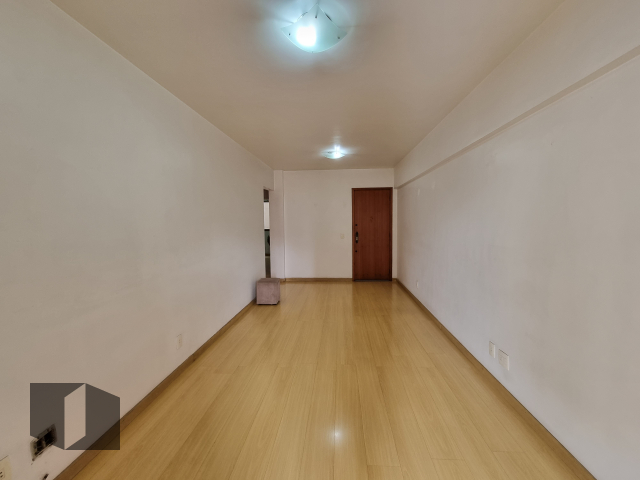 Apartamento à venda com 2 quartos, 69m² - Foto 2