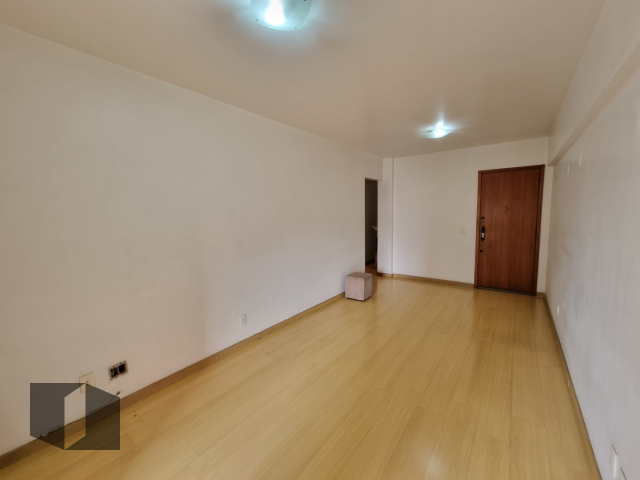 Apartamento à venda com 2 quartos, 69m² - Foto 3