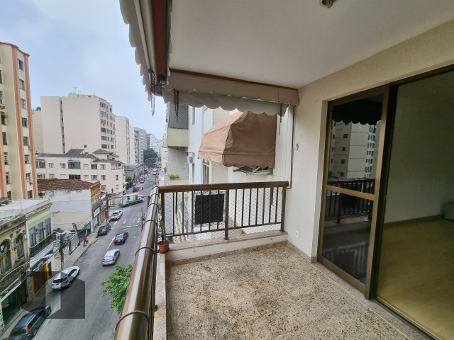 Apartamento à venda com 2 quartos, 69m² - Foto 5