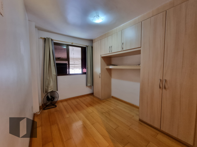 Apartamento à venda com 2 quartos, 69m² - Foto 9