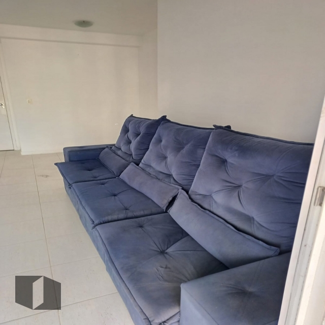 Apartamento à venda com 2 quartos, 64m² - Foto 2