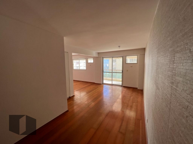 Apartamento para alugar com 4 quartos, 201m² - Foto 9