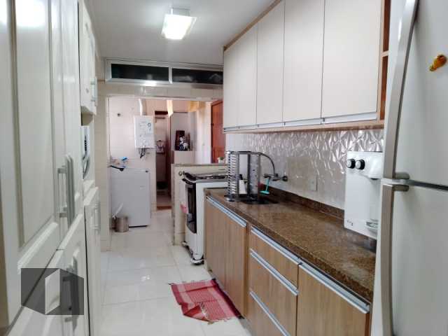 Apartamento à venda com 3 quartos, 148m² - Foto 17