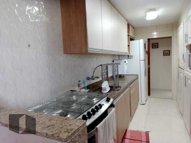 Apartamento à venda com 3 quartos, 148m² - Foto 18