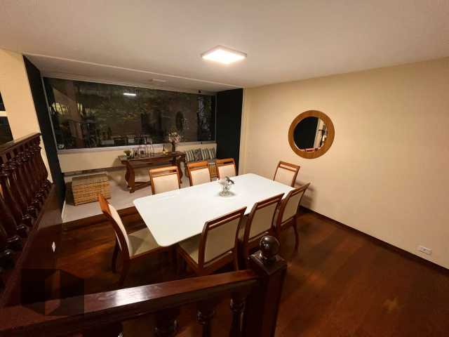 Apartamento para alugar com 3 quartos, 240m² - Foto 4