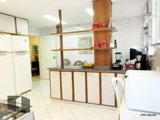 Apartamento para alugar com 4 quartos, 247m² - Foto 17