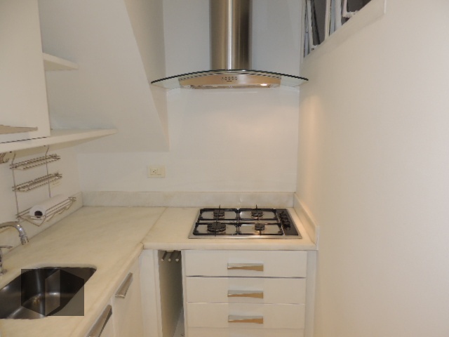 Apartamento para alugar com 1 quarto, 73m² - Foto 11