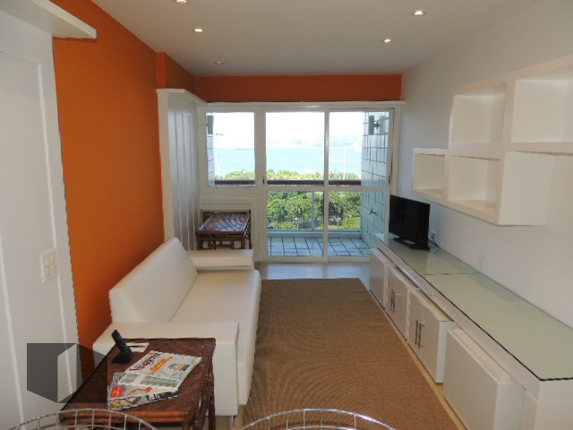 Apartamento para alugar com 1 quarto, 73m² - Foto 1