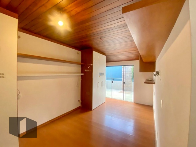 Casa de Condomínio à venda com 5 quartos, 556m² - Foto 25