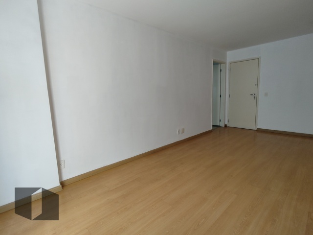 Apartamento para alugar com 2 quartos, 72m² - Foto 2