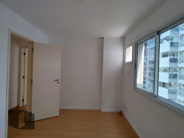 Apartamento para alugar com 2 quartos, 72m² - Foto 14