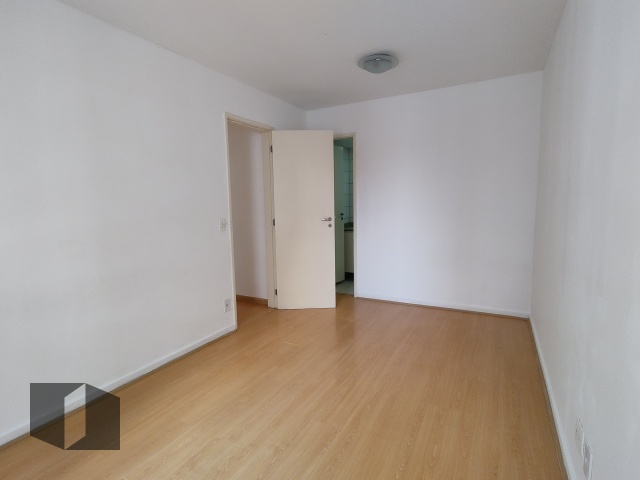 Apartamento para alugar com 2 quartos, 72m² - Foto 18