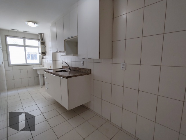 Apartamento para alugar com 2 quartos, 72m² - Foto 25