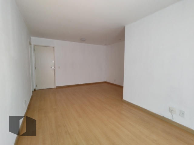 Apartamento para alugar com 2 quartos, 72m² - Foto 5