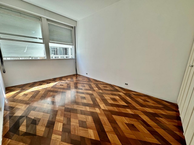 Apartamento para alugar com 4 quartos, 215m² - Foto 14