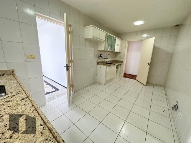 Apartamento para alugar com 4 quartos, 215m² - Foto 22