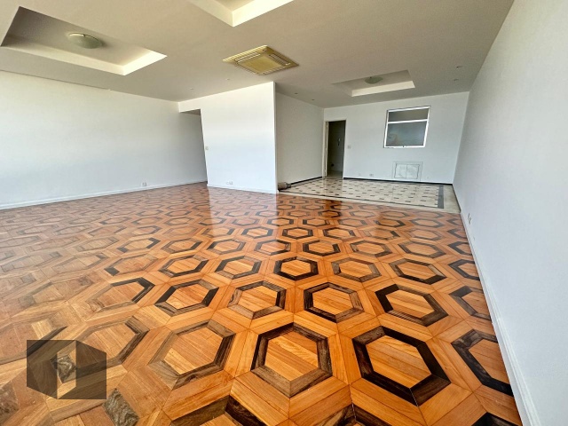 Apartamento para alugar com 4 quartos, 215m² - Foto 4