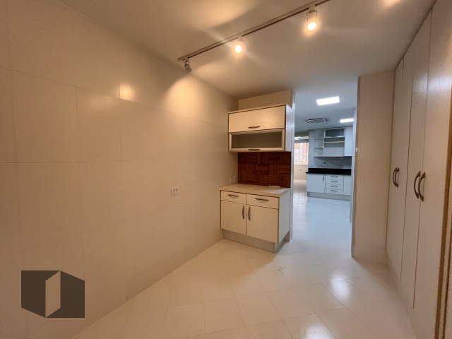 Apartamento para alugar com 4 quartos, 264m² - Foto 27