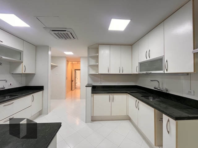 Apartamento para alugar com 4 quartos, 264m² - Foto 30