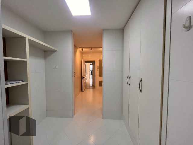 Apartamento para alugar com 4 quartos, 264m² - Foto 32