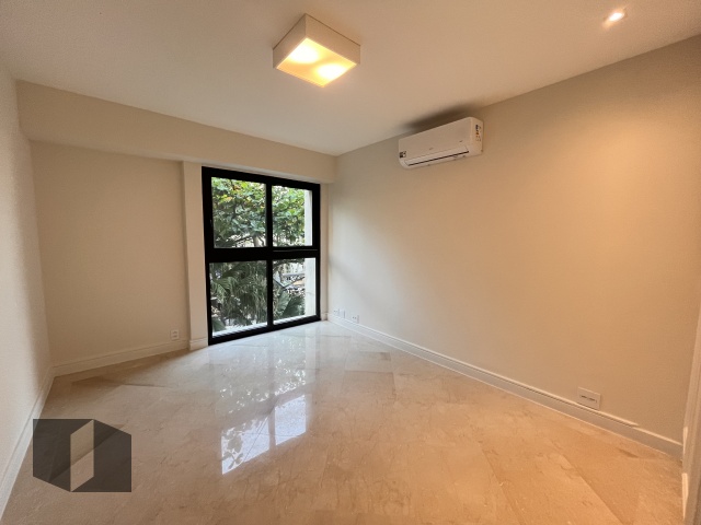 Apartamento para alugar com 4 quartos, 264m² - Foto 11