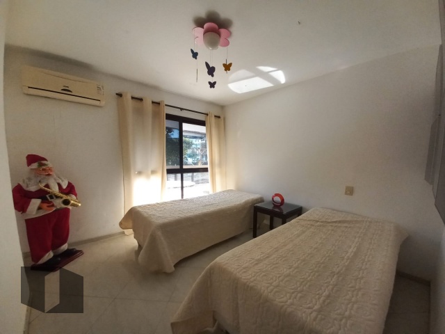 Apartamento para alugar com 4 quartos, 191m² - Foto 13