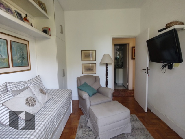 Apartamento para alugar com 2 quartos, 76m² - Foto 24