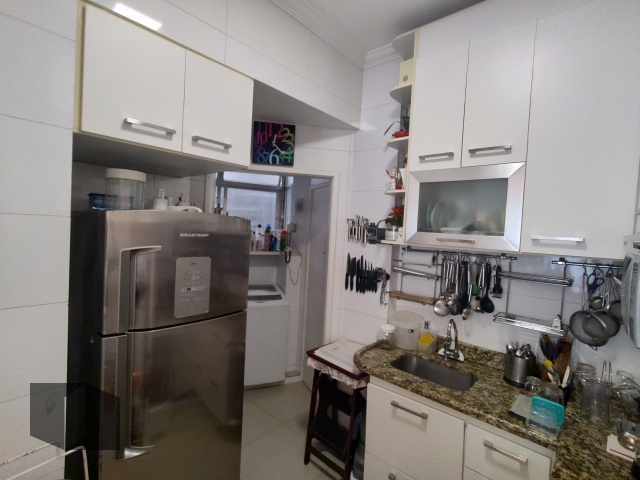 Apartamento para alugar com 2 quartos, 76m² - Foto 27