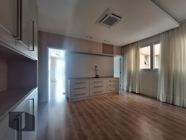 Apartamento para alugar com 4 quartos, 280m² - Foto 9