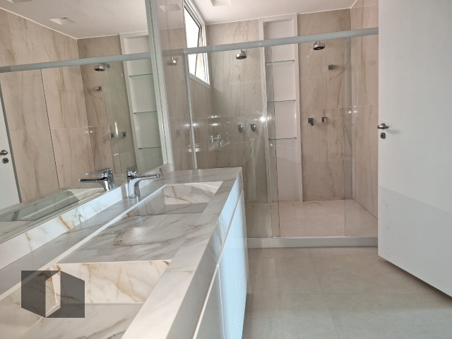 Apartamento para alugar com 4 quartos, 280m² - Foto 12