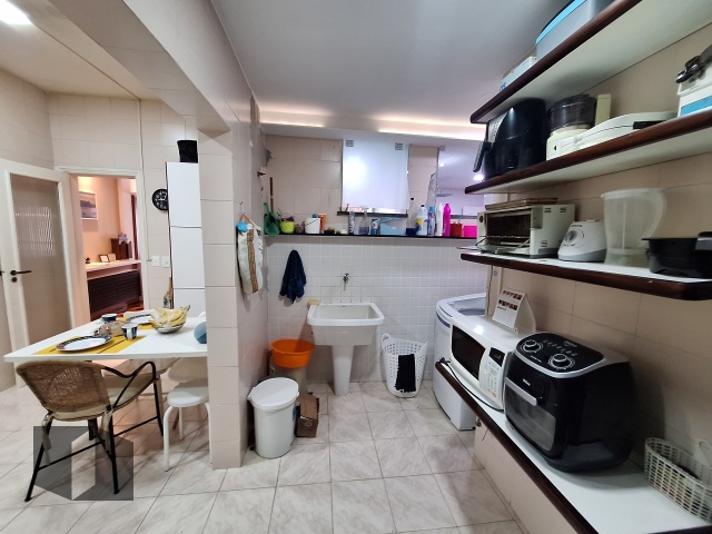 Apartamento para alugar com 3 quartos, 146m² - Foto 23