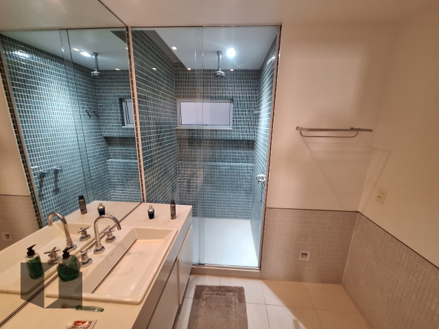 Apartamento para alugar com 2 quartos, 100m² - Foto 14