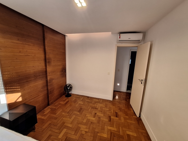 Apartamento para alugar com 2 quartos, 100m² - Foto 17