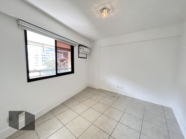 Apartamento para alugar com 2 quartos, 83m² - Foto 9